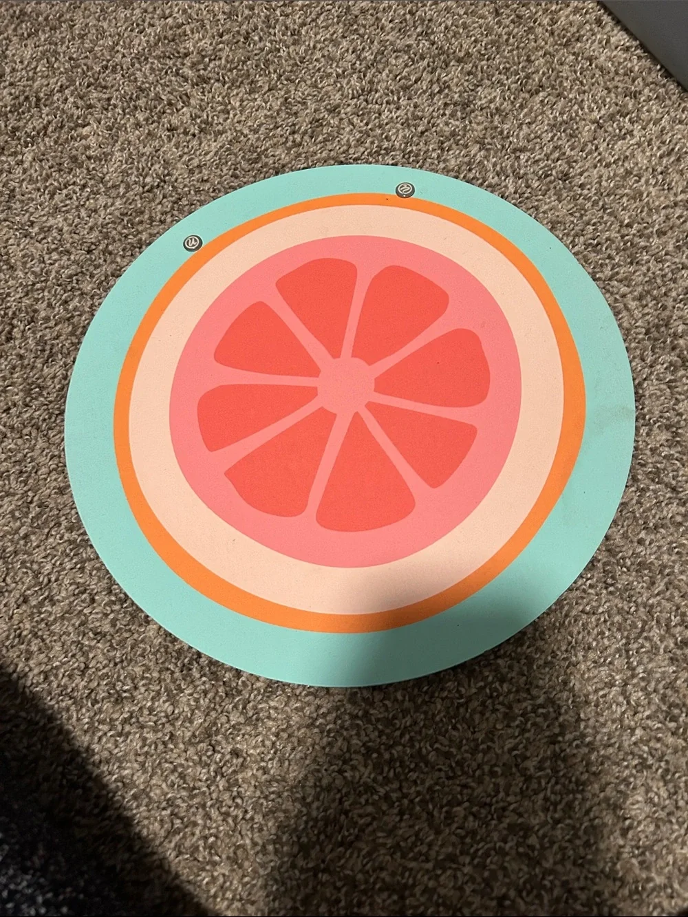Citrus foam board with a few pins
